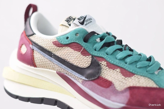   Red Vaporwaffle Green sacai Villain Neptune DD3035-200 Nike 0711